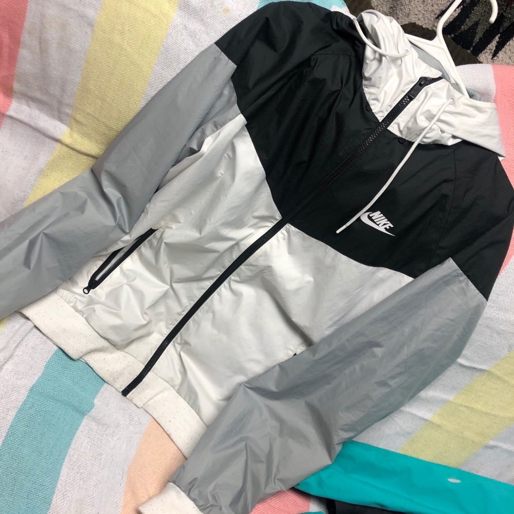 NIKE Windbreaker / Rain Jacket